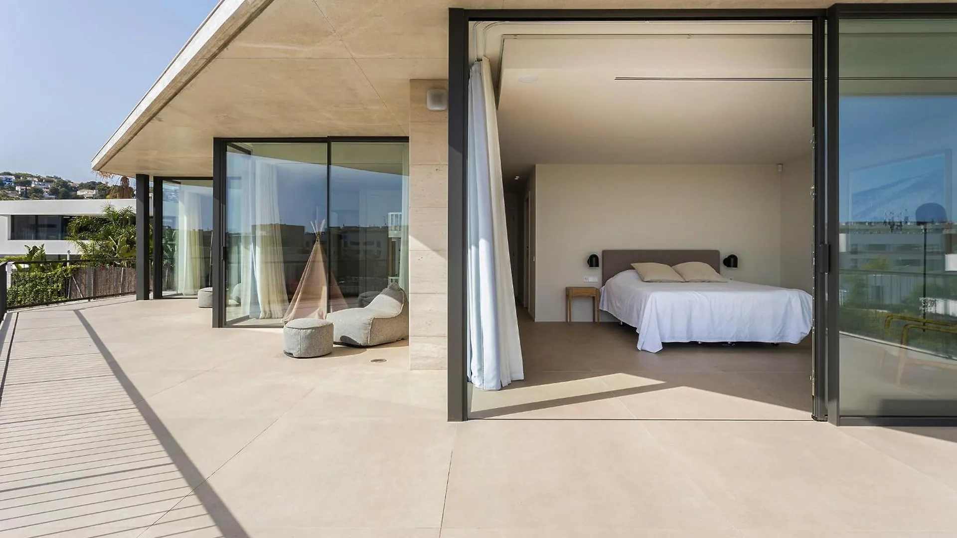 Villa Al Fresco Sitges Center And 10 Minutes Walk From Beach Amaizing Design New Villa And New Urbanization